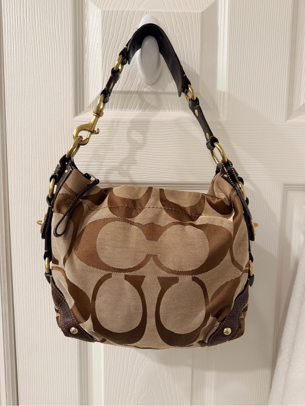 Vintage Authentic Coach Signature Carly Hobo Shoulder Bag Style 12871 - Picture 2 of 9